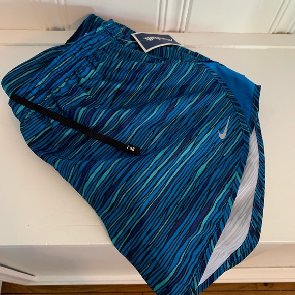 NWT Nike Dri Fit shorts. Great color. - Picture 5 of 5